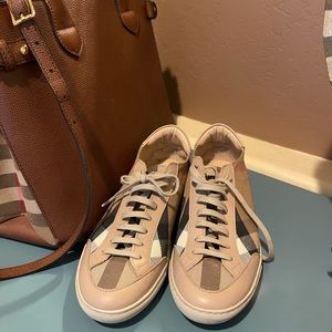 Burberry tennis shoes sold